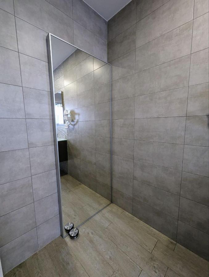 M-Odern Apartment Sevilla Bagian luar foto