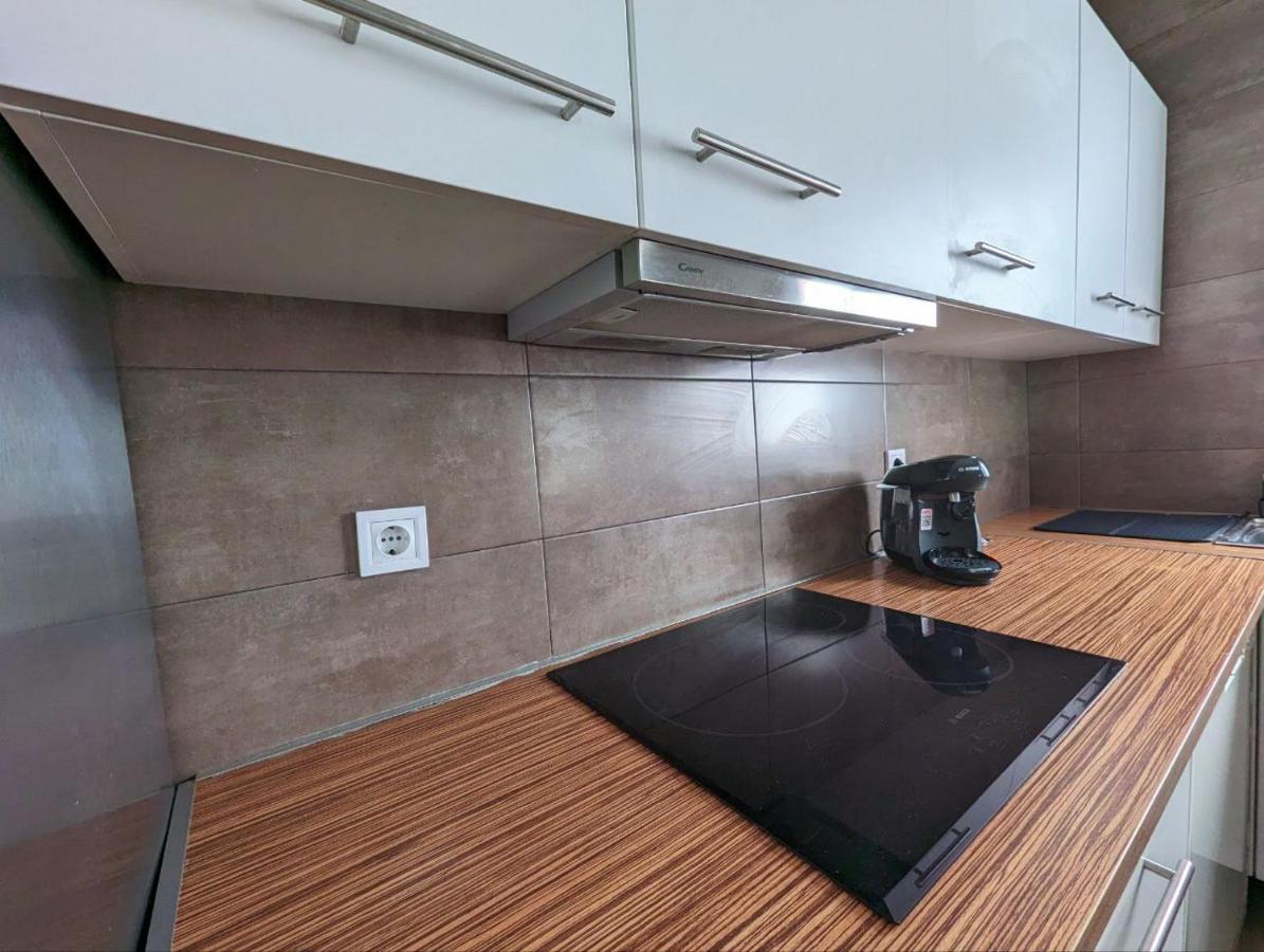 M-Odern Apartment Sevilla Bagian luar foto